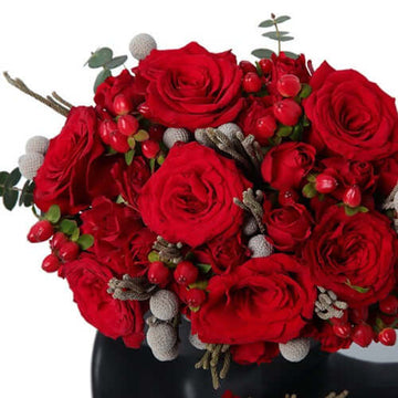 Black Lady Mannequin Head Centerpiece Flower Arrangement